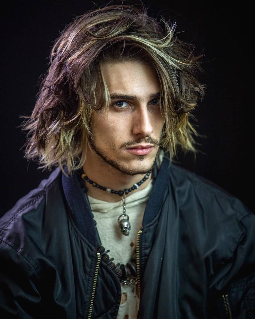 The 44 Best Long Hairstyles for Men | Improb, image size:880x1100
